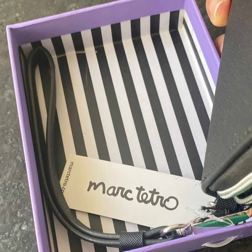 Marc Tetro chic wallet